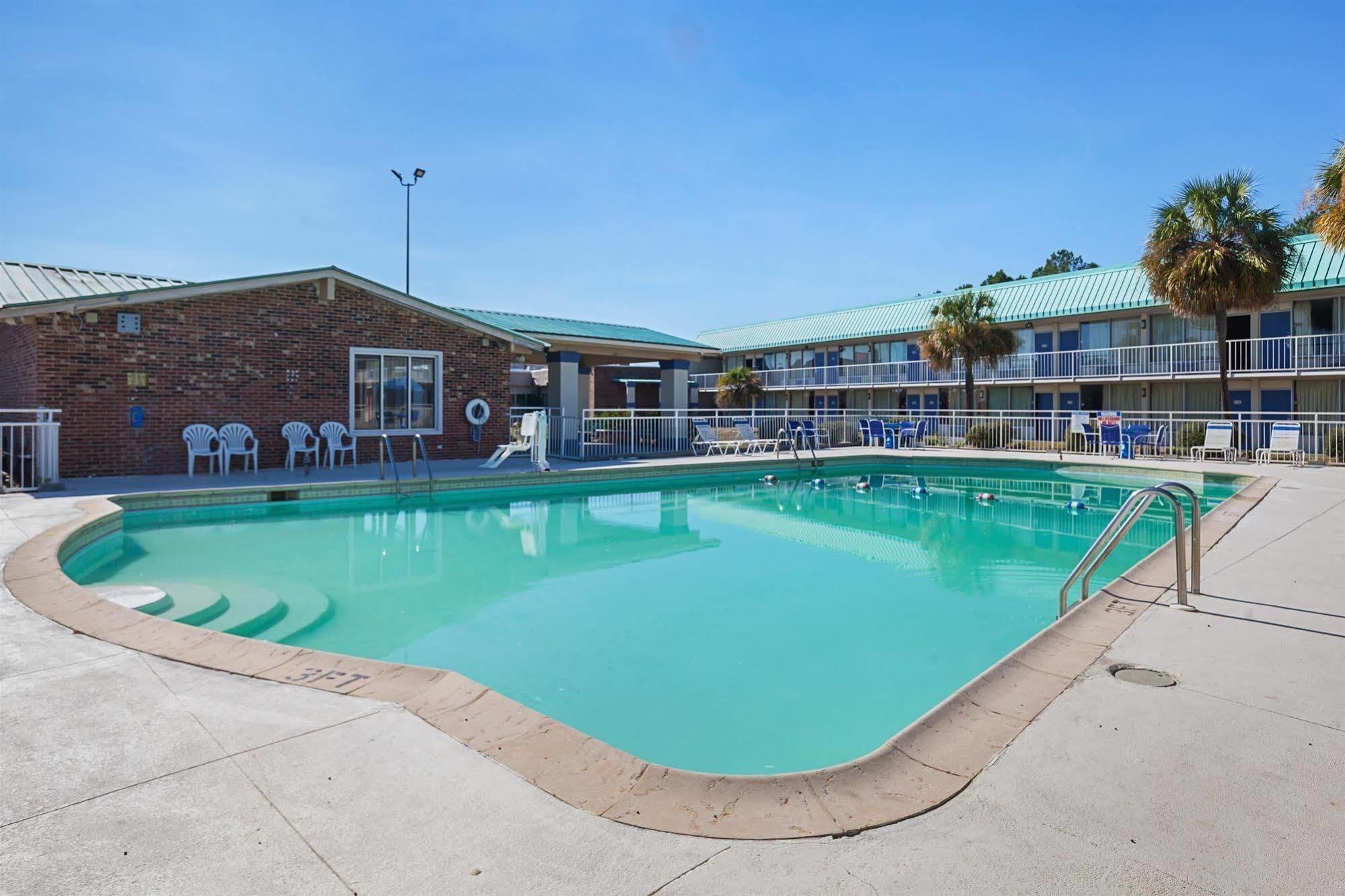 Motel 6-Tifton, Ga Екстер'єр фото